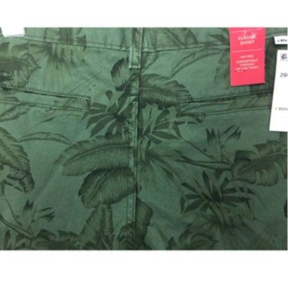 NWT Levi's Classic Leaf Pattern Shorts Olive Grn 6 - Picture 4 of 6